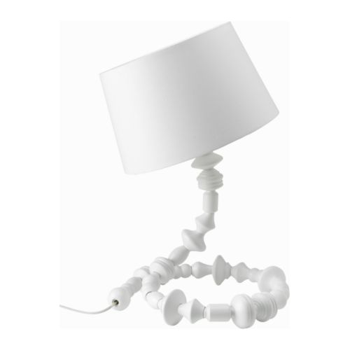 IKEA PS SVARVA Bordlampe IKEA Stillbart lampehode gir deg mulighet til å stille inn lyset slik du vil. 
