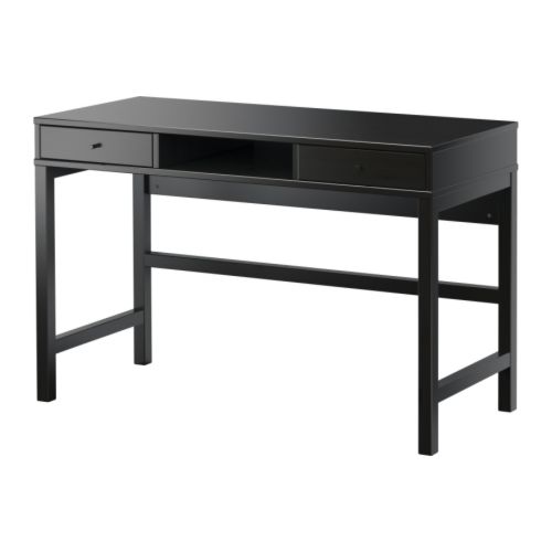 LINNARP Arbeidsbord IKEA Massivt tre, et slitesterkt naturlig materiale.  Overflatebehandlet på baksiden også; kan brukes midt i et rom. 