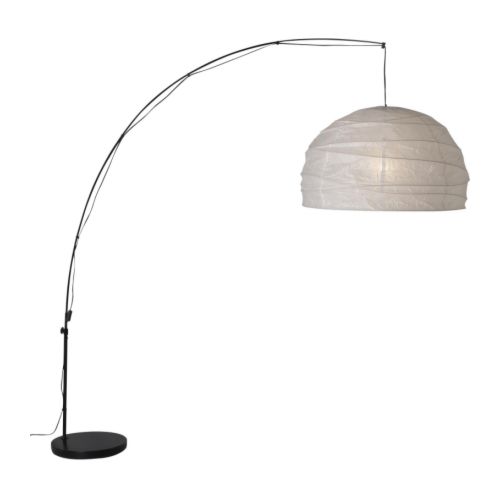 REGOLIT Gulvlampe, bue IKEA Kan henges over sofabordet, for eksempel, og kobles til et vanlig vegguttak. Du kan tilpasse buelengden etter behov.