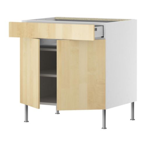 FAKTUM Szaka stj/półki/szuf/2drzwi IKEA Wbudowany amortyzator, który sprawia, że szuflada zamyka się powoli, cicho i bezpiecznie. 