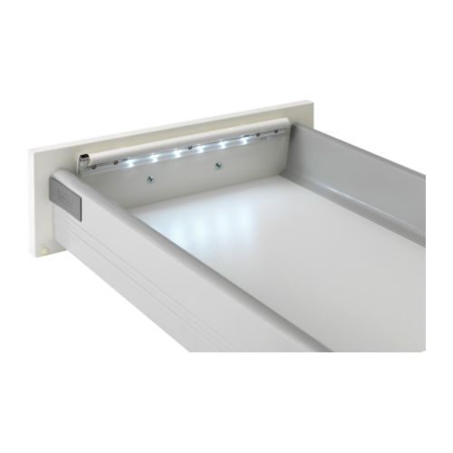 DIODER Iluminação a pilhas p/gaveta IKEA Luz com sensor.   Ilumina durante 15 segundos ao abrir a gaveta e apaga-se 5 segundos após fechá-la. 