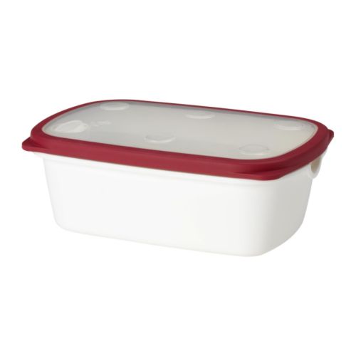 IKEA 365+ Caixa IKEA A grelha amovível no fundo da caixa permite guardar os alimentos, mantendo-os secos. 