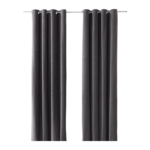 SANELA Cortinado, 1 par IKEA O veludo de algodão dá profundidade à cor e suavidade ao toque.  Ilhós na parte superior; adequado para varões. 