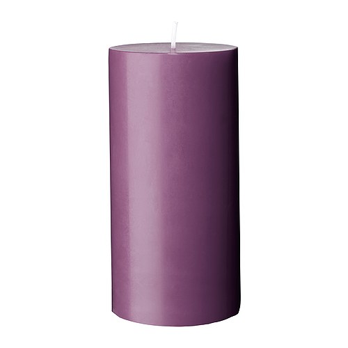 FLORERA FIN Blockljus, lila Diameter: 7 cm Höjd: 14 cm Brinntid: 50 tim.  