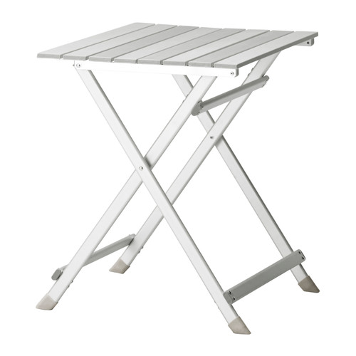 KALVÖ Fällbart bord IKEA Aluminium, lätt och enkel att bära. Materialen i denna utomhusmöbel är underhållsfria.