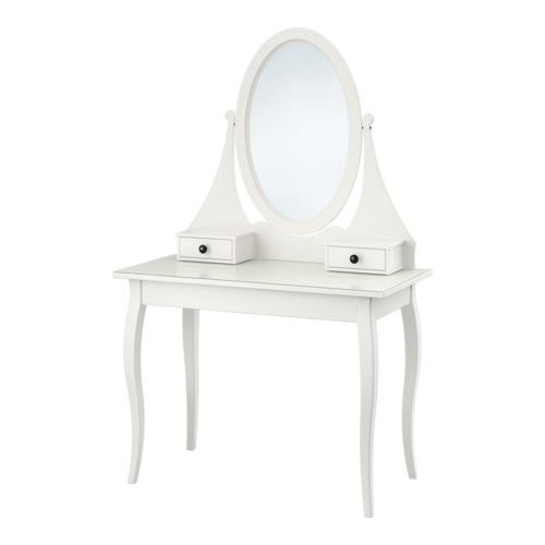 HEMNES Toaletný stolík so zrkadlom IKEA Vybavené ochrannou fóliou - minimalizuje škodu pri rozbití skla. 