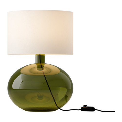 LJUSÅS YSBY Stolová lampa IKEA Textilné tienidlo; dodá rozptýlené a dekoratívne osvetlenie. 