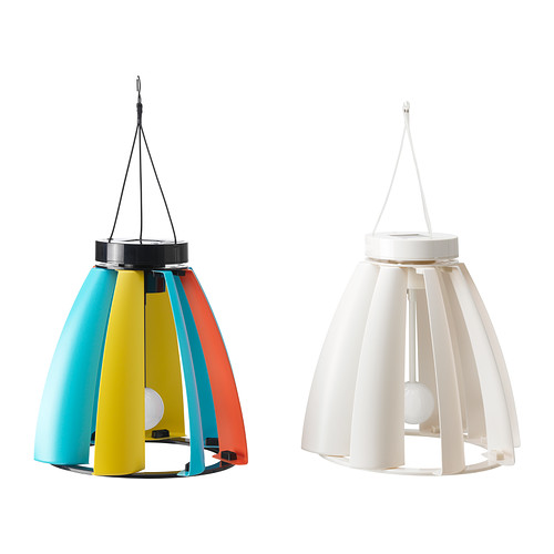 SOLVINDEN Závesná lampa na sol/veter energiu IKEA Vytvára zaujímavé svetelné efekty, keď sa točí vo vetre. 
