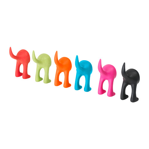 BÄSTIS Hook &nbsp; Made from soft rubber; no sharp edges to bump against. 