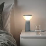 BETTORP مصباح LED محمول مع شحن لاسلكي, إضاءة قابلة للتعتيم رمادي فاتح-أزرق