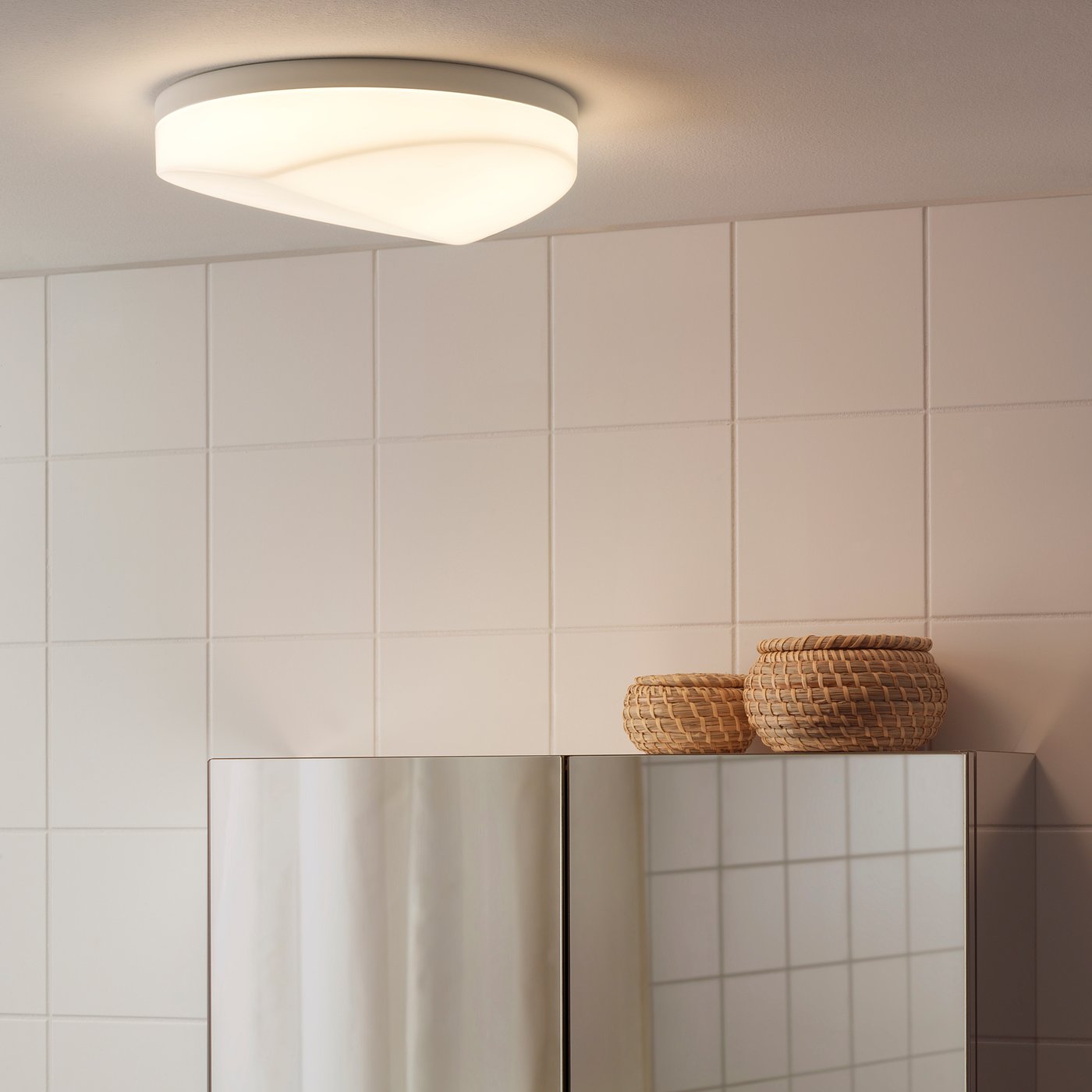 SVALLIS إضاءة سقف LED, أبيض, 27 سم IKEA SVALLIS إضاءة سقف LED, أبيض, 27 سم IKEA