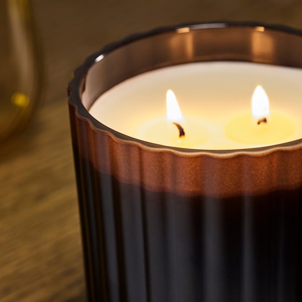 TOFSTÄRNA Scented candle in glass, 2 wicks, Sandalwood & patchouli black, 50 hr