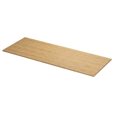 Eine lange, rechteckige Badezimmerarbeitsplatte namens ÅLSKEN in natürlicher Bambusfarbe mit einer glatten, veredelten Oberfläche.