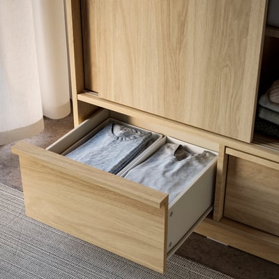 Kleiderschrank mit Schubladen bei IKEA kaufen