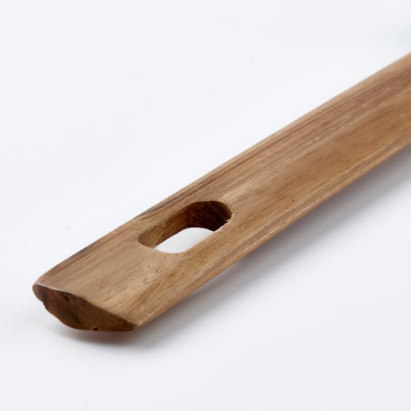 Spatel aus Holz mit Akaziengriff und Silikonspitze, für den Einsatz in der Küche.