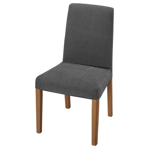 Moderner BERGMUND-Stuhl, grau, Holzbeine, gepolsterter Sitz und Rückenlehne. Mit recyceltem Polyester bezogen, stützend und stilvoll.