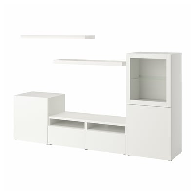 Weißer BESTÅ TV-Schrank mit Regalen und Vitrine.