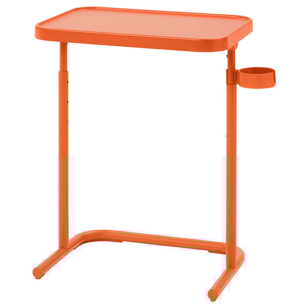Orangefarbener BJÖRKÅSEN Laptopständer, verstellbar, mit Getränkehalter, klappbar.