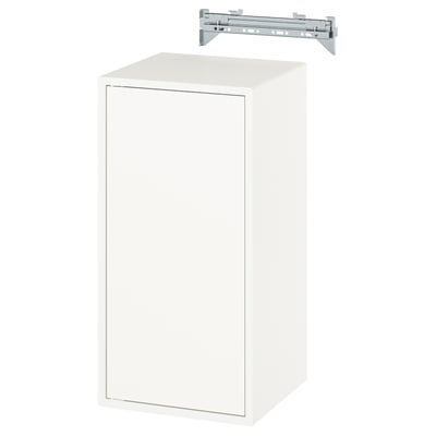 Ein weißer EKET-Wandschrank. Es ist rechteckig mit einer einzigen Tür und einer Metallschienenaufhängung.