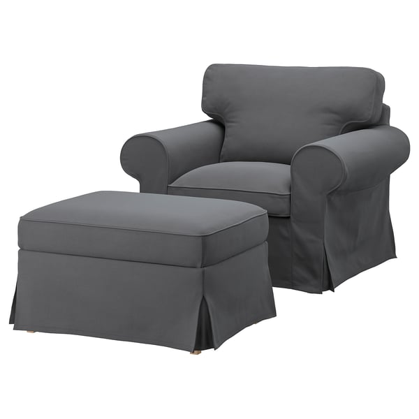 Grauer EKTORP Sessel & Fußhocker. Klassisches, komfortables Design mit gerollten Armen; Quadratfußhocker.