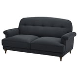 Dunkelgraues ESSEBODA-Sofa mit getufteter Rückenlehne, gerollten Armlehnen und Holzbeinen.