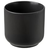Schwarze gerillte Keramik