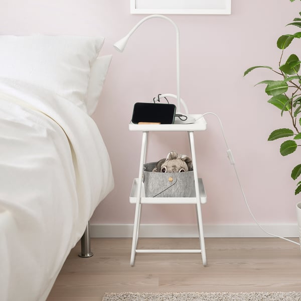 Nachttisch mit 2 Regalen: Lampe, Brieftasche, Brille, Spielzeugkorb
