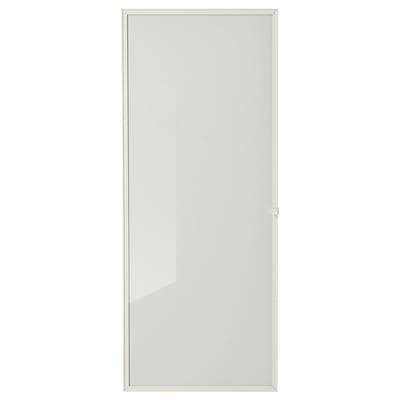 Eine Ikea høgbø Tür für ein Billy-Bücherregal mit einem schlanken weißen Design mit klarem Glas, umgeben von einem Aluminiumrahmen.
