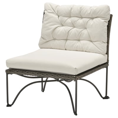 JUTHOLMEN Stuhl, weiße Kissen, Korbgeflecht und Metall, modernes Outdoor-Design.