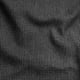 Option: Nahaufnahme aus strukturiertem Stoff, grau mit leichtem Glanz, weicher Haptik, recyceltem Polyester und Baumwolle.
