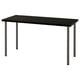 Zeigt einen IKEA LAGKAPTEN Tisch, schwarz mit Metallbeinen. Minimalistisches und modernes Design.