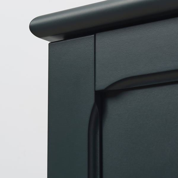 Moderner schwarzer Schrank mit schlanken Linien und Glastür.