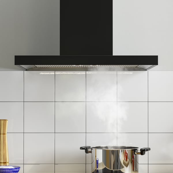 Moderne schwarze Dunstabzugshaube mit LED-Leuchten.