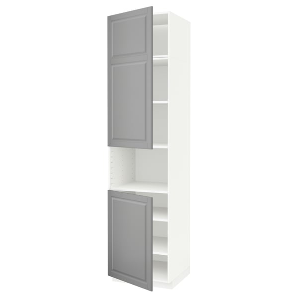Ikea METOD hoher Küchenschrank in Weiß und Grau mit verstellbaren Regalen und grauen Türen mit abgeschrägten Kanten.