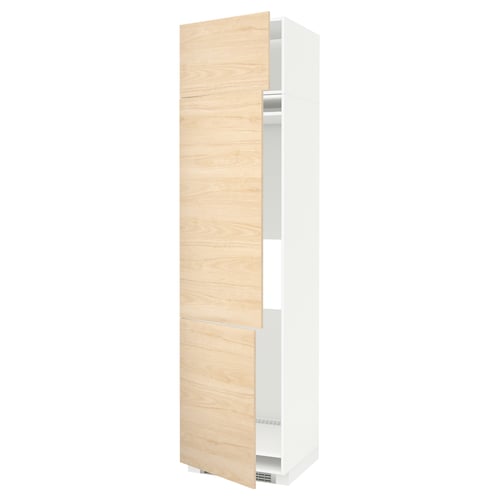Moderne Küchenzeile, weiß mit hellen Holztüren, hoch und rechteckig mit Soft-Close-Scharnieren.