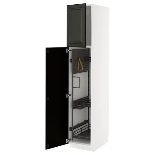 Ein weißer METOD-Küchenschrank mit schwarzen Bodbyn-Fronten; Es verfügt über einen internen ausziehbaren Organizer und verstellbare Regale.
