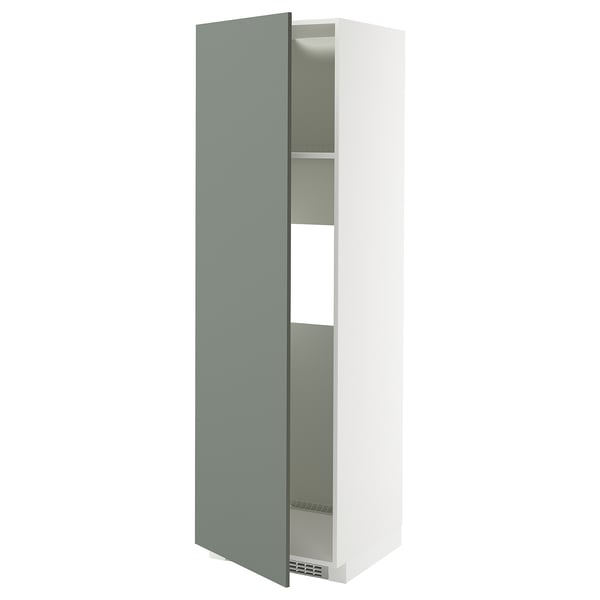 Moderner, weißer METOD Küchenschrank mit grünlich-grauer Tür, schlankes, hohes, schlankes Design.