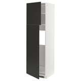 Moderner hoher Aufbewahrungsschrank in Weiß mit schwarzen Türen, schlankes Design.