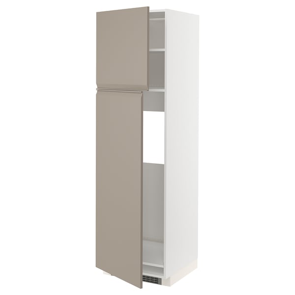 Dieses Bild zeigt einen METOD-Küchenschrank mit beige-beigen Upplov-Fronten, verstellbarem Regal und modernem Design.