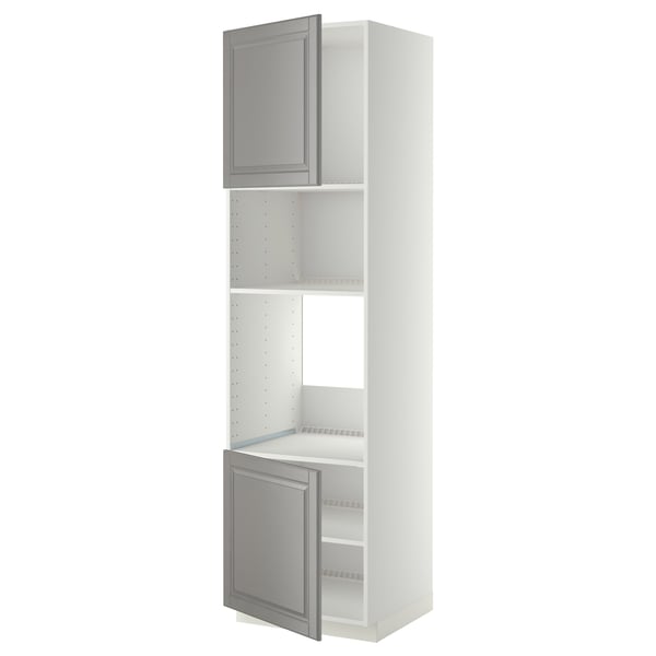 Weißer METOD-Küchenschrank mit grauen Türen, quadratischer Form, verstellbaren Regalen.