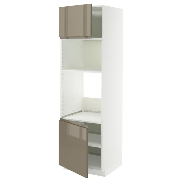 Alt: hoher weißer Küchenschrank, graubraune Türen, verstellbare Regale.
