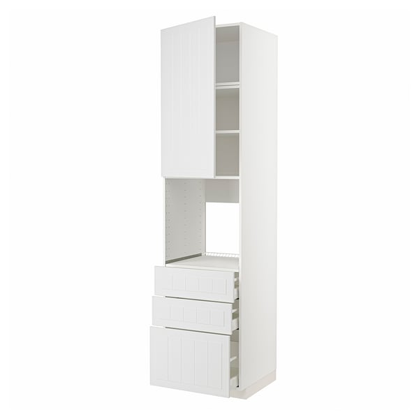 Ein weißer METOD Küchenschrank mit modernem Design. Es besteht aus Schubladen und Regalen aus Brettern und Stahl mit einer hohen, rechteckigen Form.