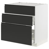 Weiß-schwarze Küchenzeile mit schwarzen Schubladen in modernem Design und integrierten Griffen.