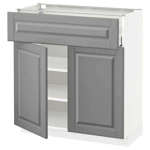 Weicher grauer METOD-Küchenschrank mit abgeschrägten Kanten, 2 Türen, verstellbaren Regalen und traditionellem Design.