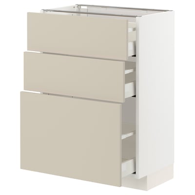 Eine beige METOD Küchenzeile mit drei Schubladen und einem Regal. Sein Design ist schlank und modern, ideal für die organisierte Aufbewahrung.