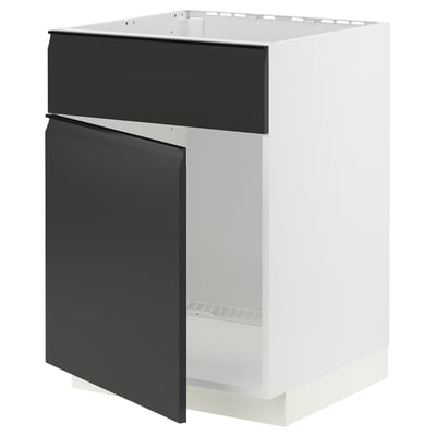 Moderne schwarz-weiße Küchenzeile mit schlankem, grifflosem Design.