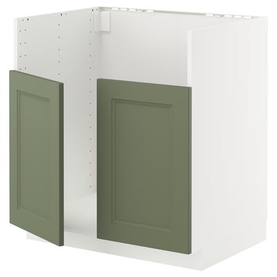 METOD Küchenzeile mit graugrünen Axstad-Türen. Weißer Sockel, quadratische Form, modernes Design.