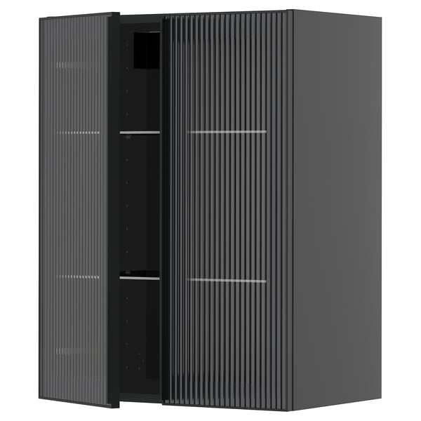 Schwarzer moderner Küchenschrank mit Glastür, vertikalem Schilfdesign, Metallrahmen.
