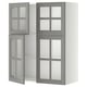 Ikea METOD Küche mit grauen Türen und Glasböden.