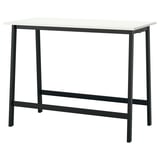 Der MITTZON Tisch hat eine weiße Platte, schlanke schwarze Metallbeine und ein minimalistisches Design. Ideal zum Sitzen oder Stehen, bietet es eine moderne, funktionale Atmosphäre.